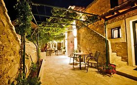 Paradise Stone Apartments